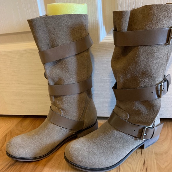 Steve Madden Shoes - Suede boots
